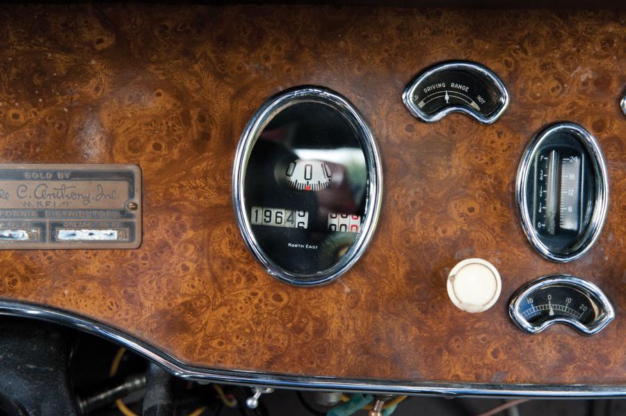  Packard Model 840 Deluxe Eight Convertible Coupe 1931 года  (фото 21 из 33)